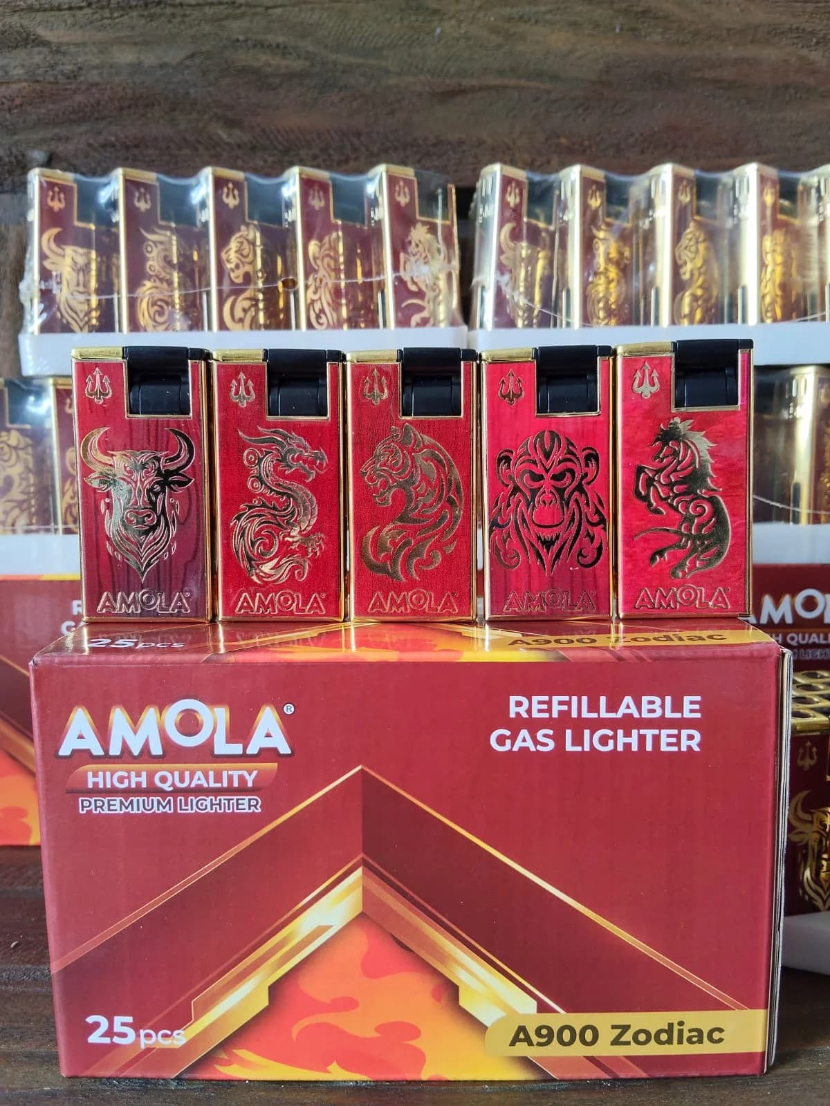 Korek Api Gas AMOLA A900 Zodiac Shio Red Woodgrain (25 Pcs)